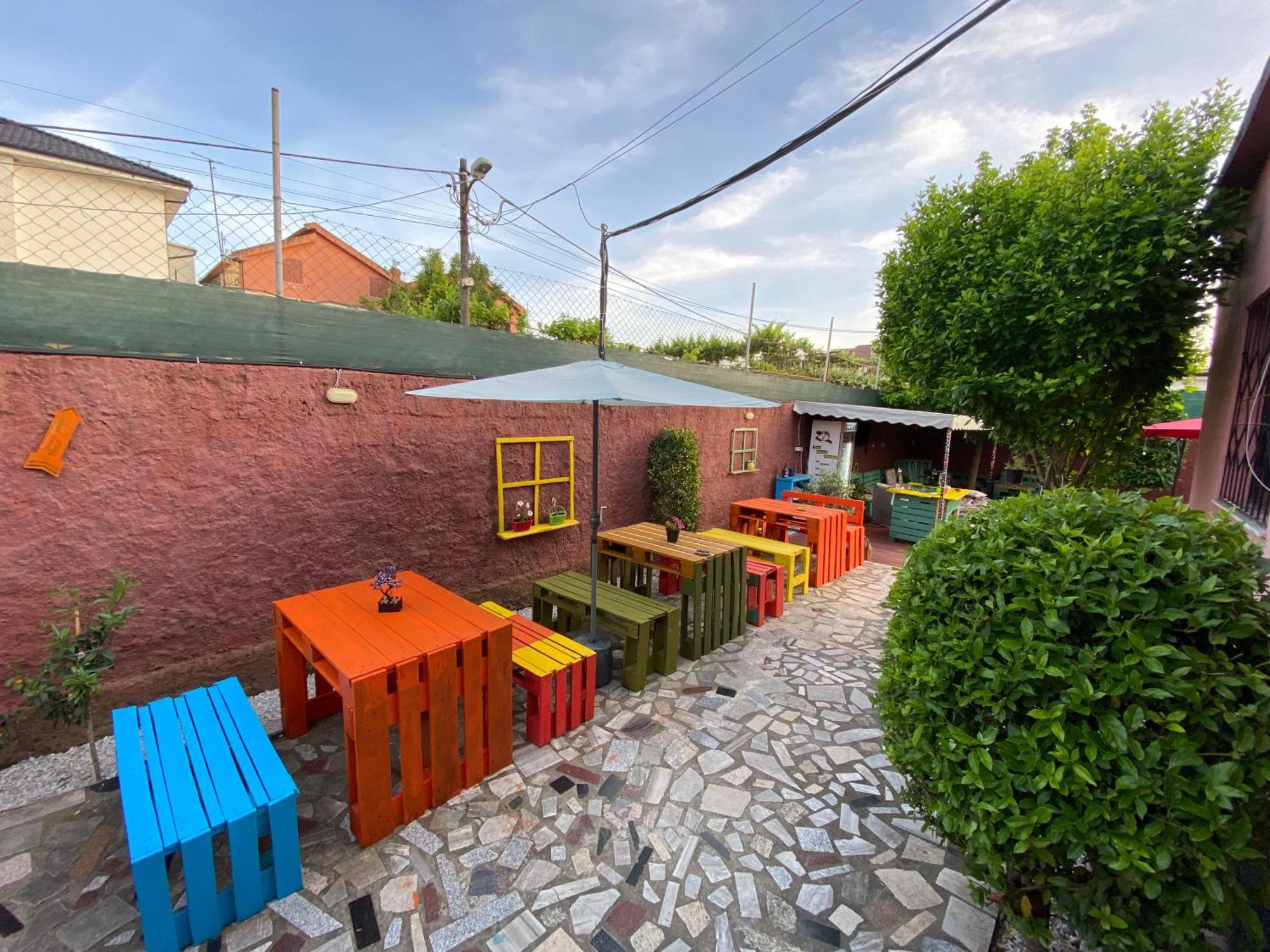 The Hood - Shkodra Backpackers Hostel Exterior photo
